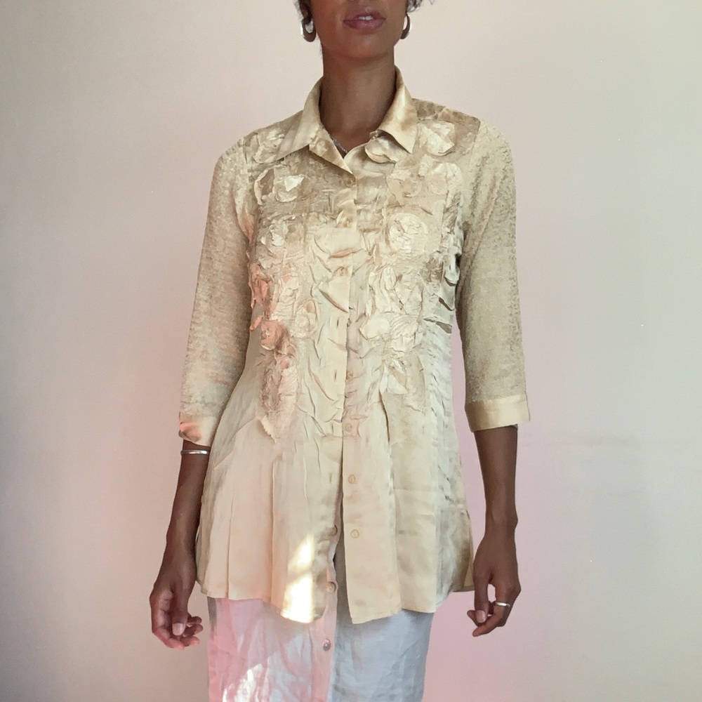 Gold blouse - Picture 3 of 5